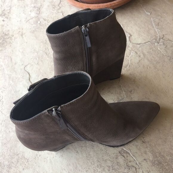 Vince Camuto‎ Booties - Picture 6 of 8